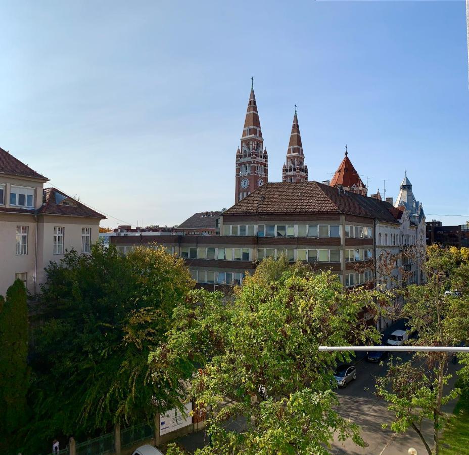 Cozy Apartment In The City Centre Next To Dom Square Szeged Buitenkant foto